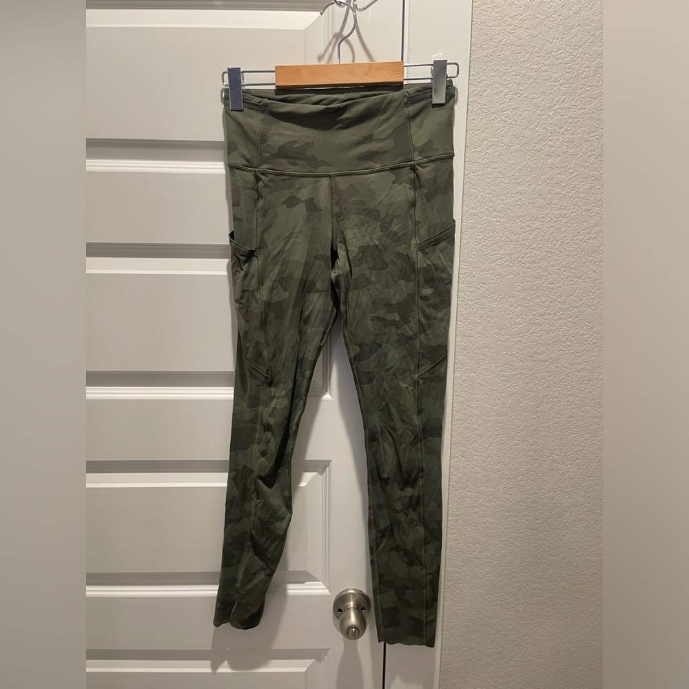 Lululemon Fast & Free HR Tight Camo Pocketed Leggings‎ US 6 EUC